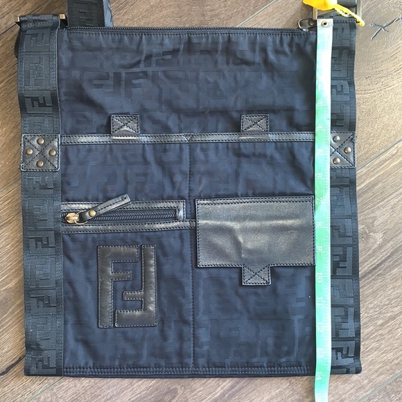 Fendi zucca sling messenger bag black authenticated by posh - Picture 3 of 14